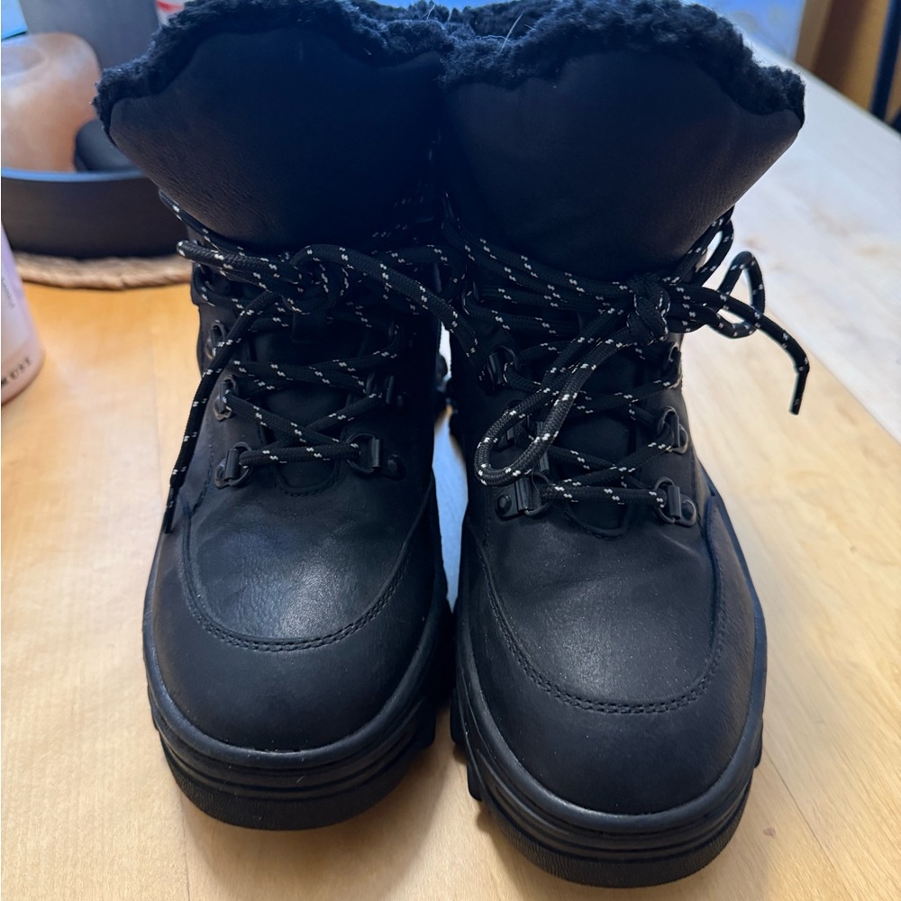 SOLD. Black Winter Boots with Fur Lining
